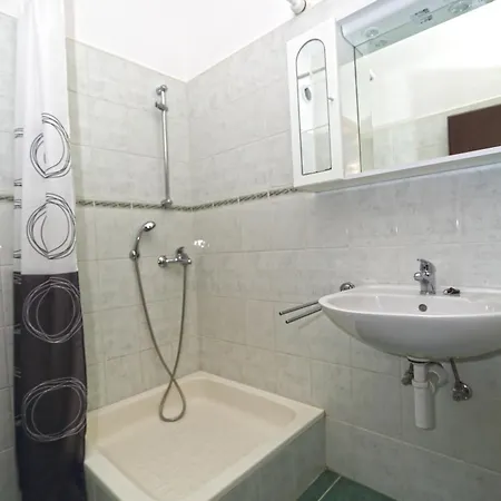 Katarina's Garden Apartment